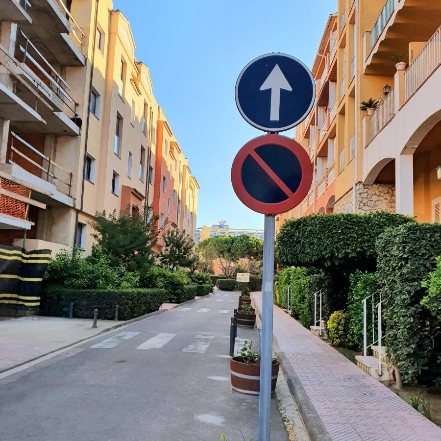 Leroy Apartment Empuriabrava Eksteriør bilde